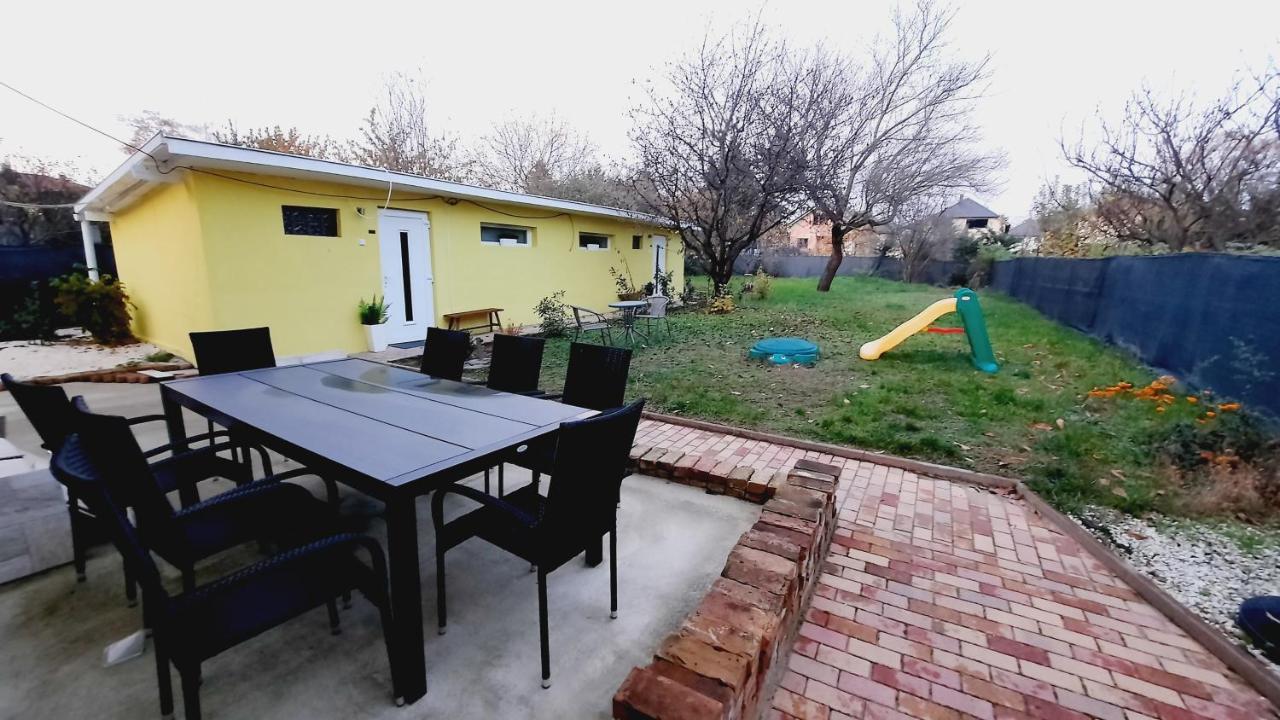 Hi-Bp Garden City Batsanyi Tiny House Near The City Train With Free Parking Budapest Ngoại thất bức ảnh